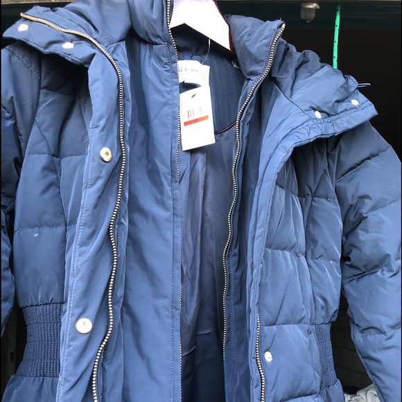 Cole Haan
Box-Quilt Down Puffer Coat - Picture 3 of 10